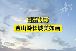 贡献隔扣！詹姆斯上半场5中2&罚球8中8得到12分2板5助1断